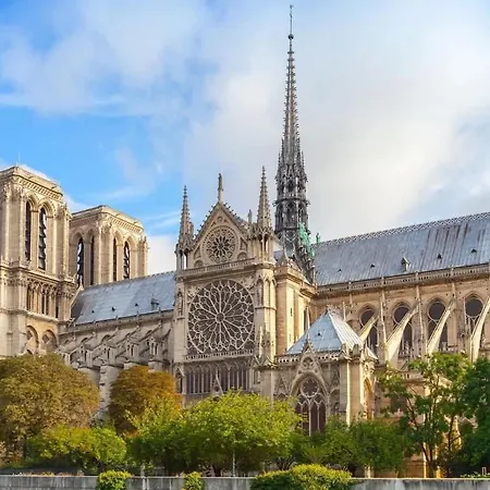 Chic Marais Retreat Steps To Cafes & Notre Dame Appartement