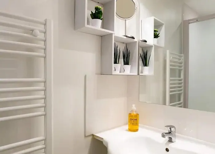 Chic Marais Retreat Steps To Cafes & Notre Dame Appartement Paris